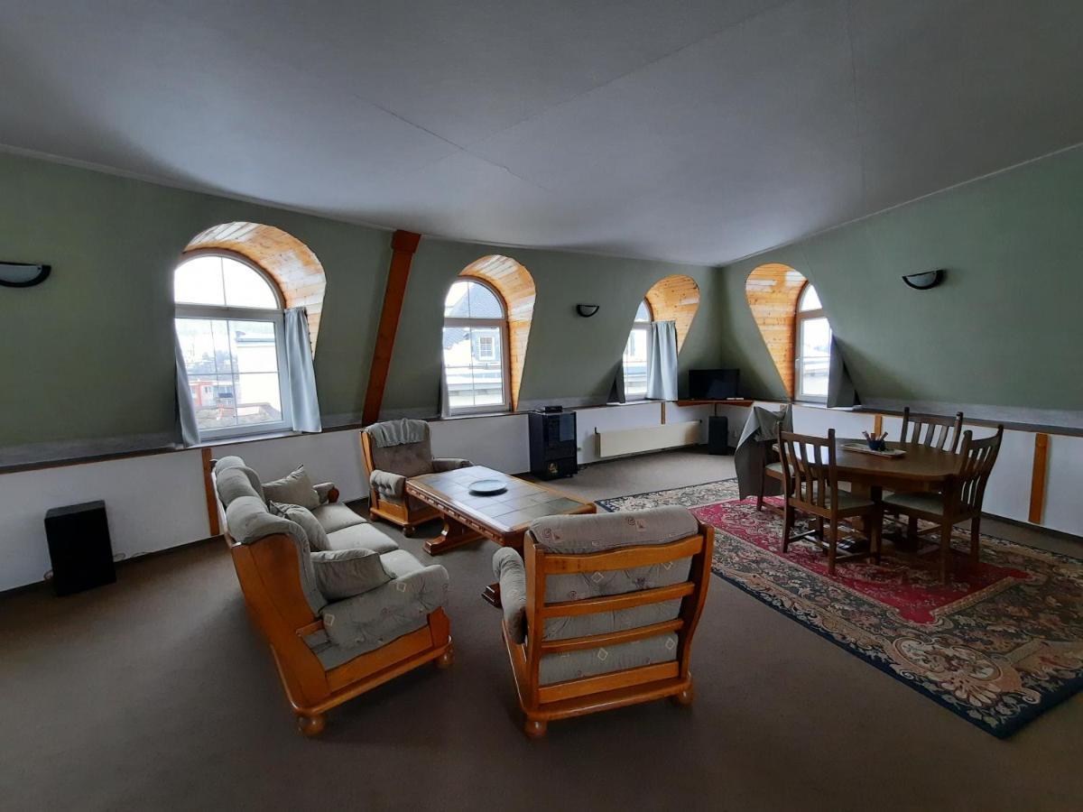 Hotel Koruna Jeseník Buitenkant foto