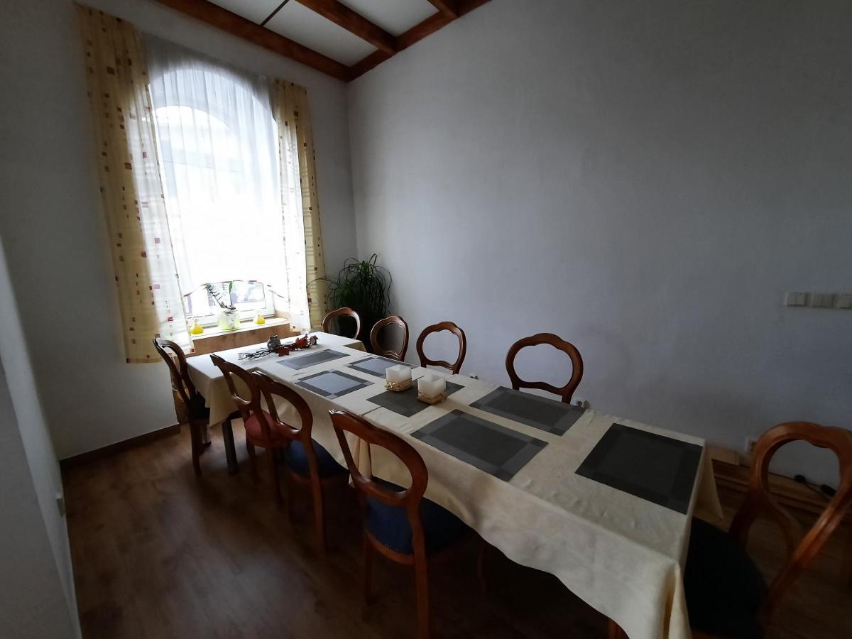 Hotel Koruna Jeseník Buitenkant foto