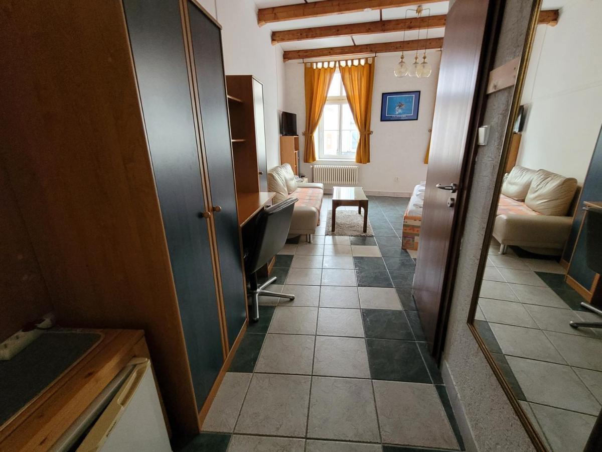 Hotel Koruna Jeseník Buitenkant foto