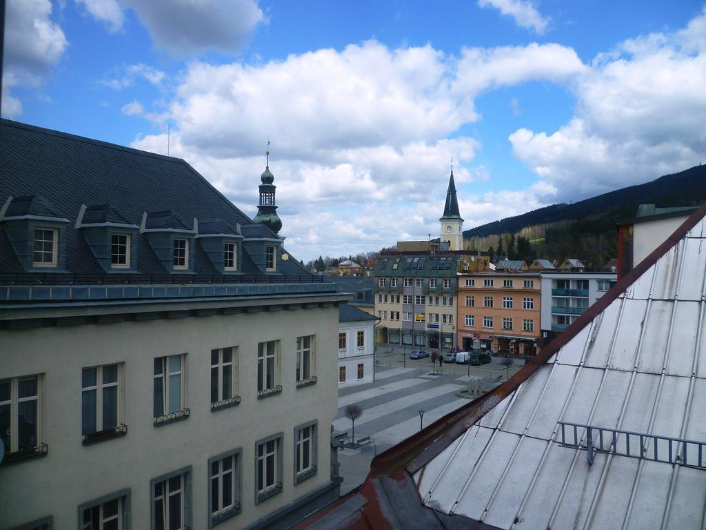 Hotel Koruna Jeseník Buitenkant foto