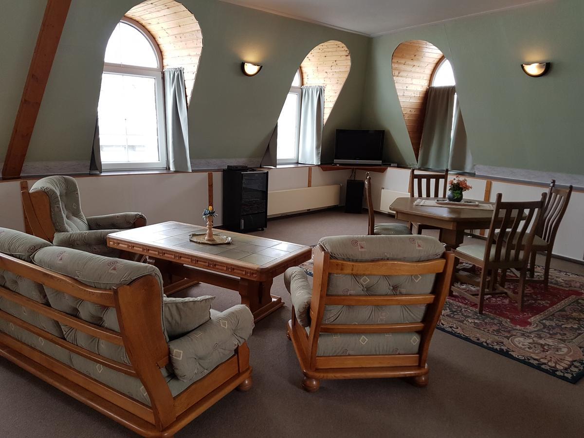 Hotel Koruna Jeseník Buitenkant foto