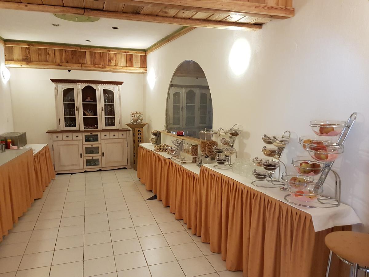 Hotel Koruna Jeseník Buitenkant foto
